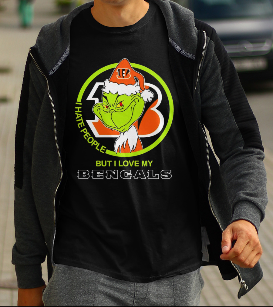 Grinch Santa Hat I Hate People But I Love My Bengals Football Fan T-Shirt