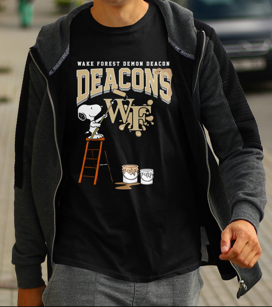 Wake Forest Demon Deacons Snoopy Painting Team Spirit T-Shirt