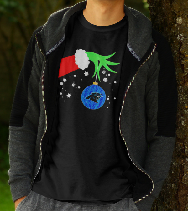 The Grinch Holding Carolina Panthers Christmas Ornament With Snowflakes T-Shirt