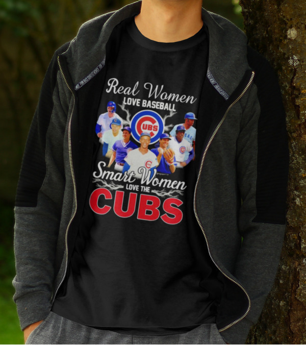 Real Women Love Baseball Smart Women Love The Chicago Cubs With Iconic Cubs Players T-Shirt