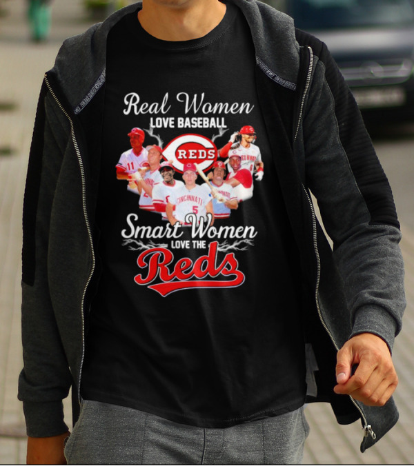 Real Women Love Baseball Cincinnati Reds Smart Women Love The Reds T-Shirt