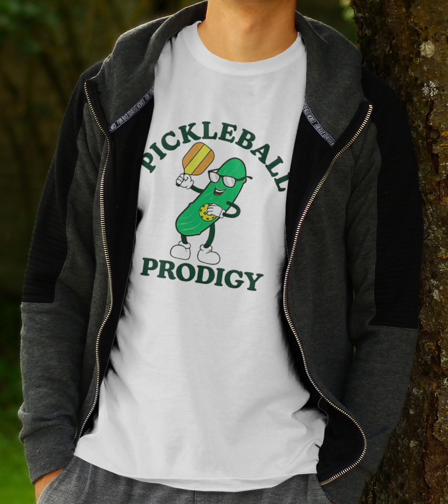 PICKLEBALL PRODIGY FUN PICKLE CHARACTER WITH PADDLE AND SUNGLASSES T-Shirt
