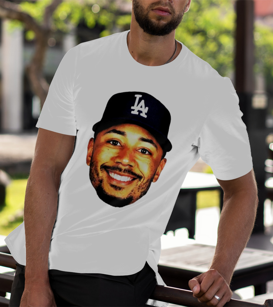 Mookie Betts Los Angeles Dodgers LA Cap Big Face T-Shirt