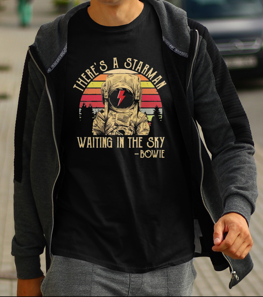 There's A Starman Waiting In The Sky Bowie Vintage Astronaut Rainbow Lightning T-Shirt