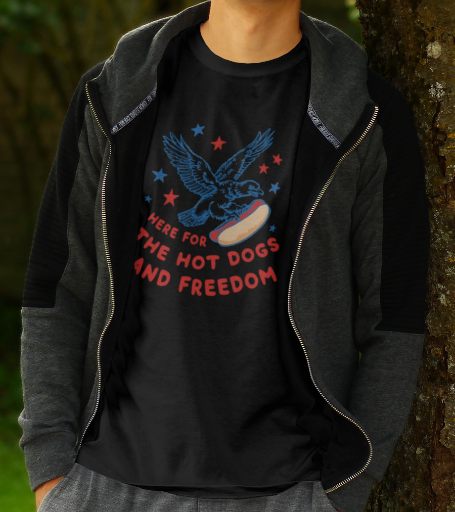 Here For The Hot Dogs And Freedom USA Eagle Stars T-Shirt