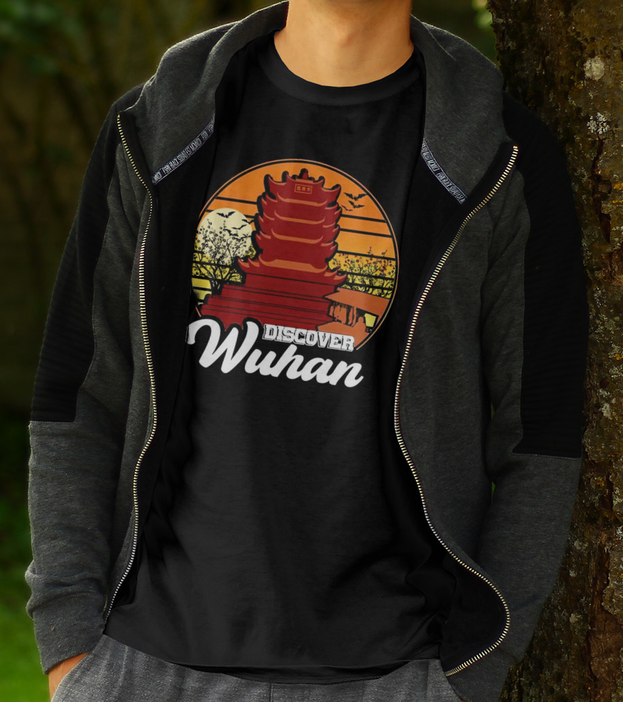 Discover Wuhan Pagoda Vintage Sunset Scene T-Shirt