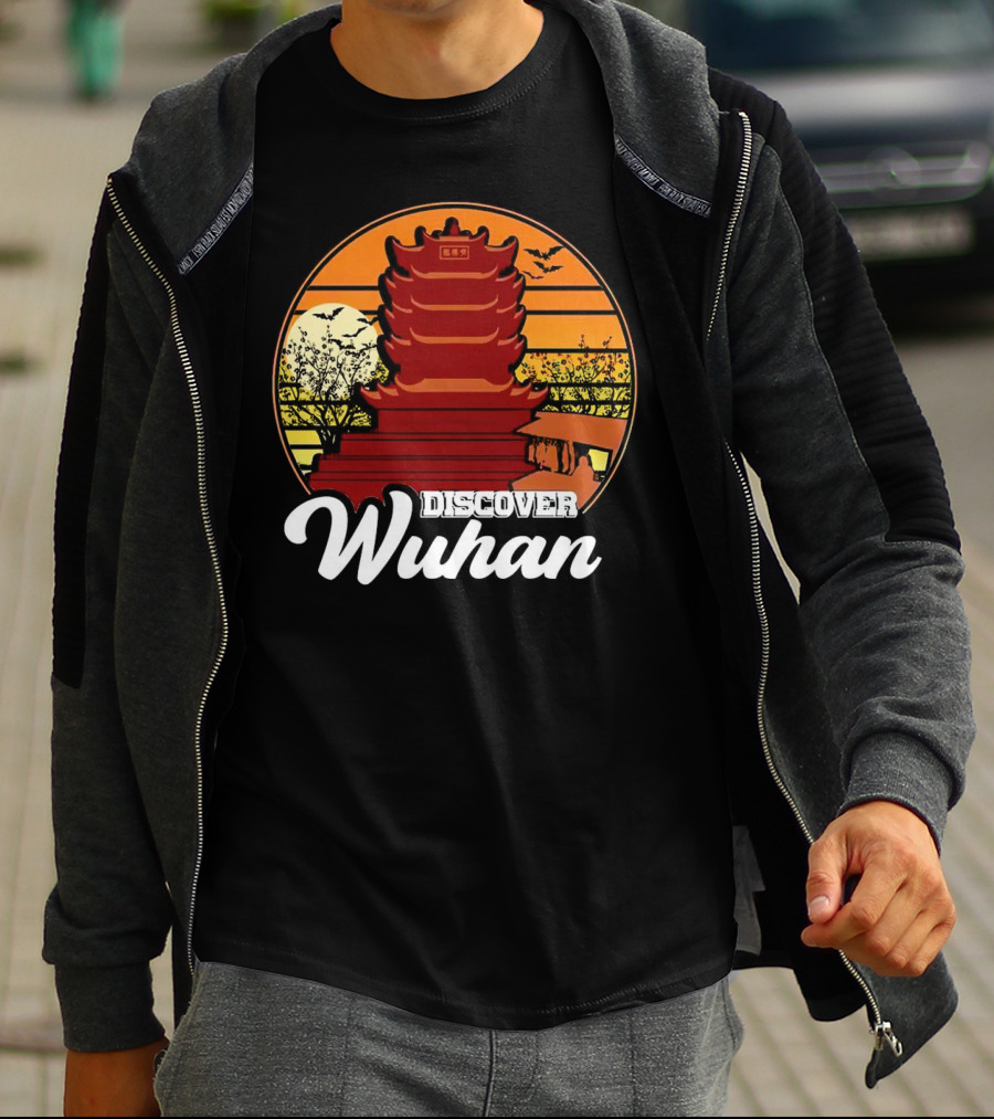 Discover Wuhan Pagoda Vintage Sunset Scene T-Shirt