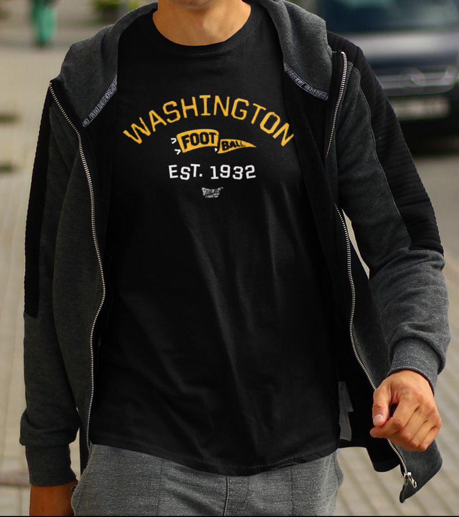 Washington Huskies Football Est 1932 Iconic College Sports Heritage T-Shirt