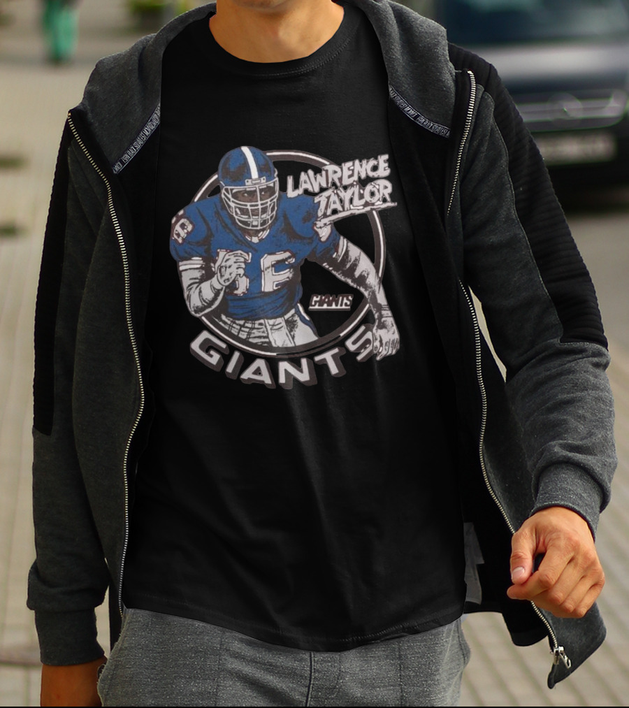 New York Giants Lawrence Taylor Giants Circle T-Shirt