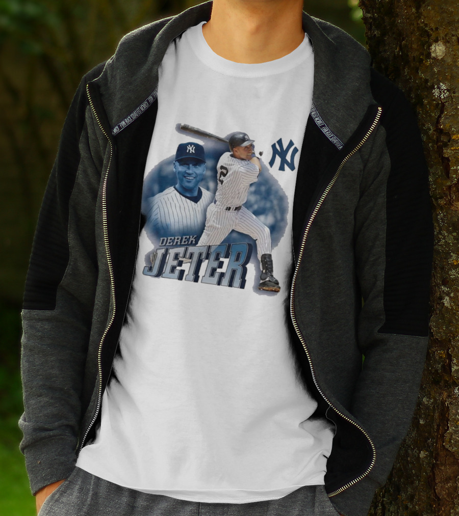 Derek Jeter New York Yankees Swing Baseball Legend T-Shirt