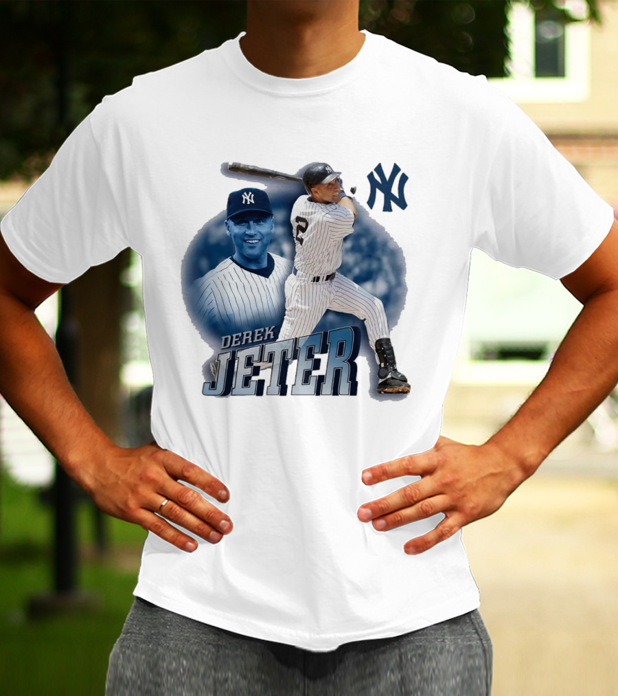 Derek Jeter New York Yankees Swing Baseball Legend T-Shirt