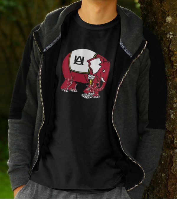 Aaron Estrada 1950s Alabama Elephant Holding Mug T-Shirt