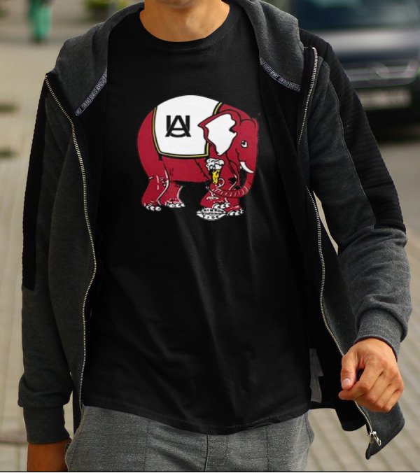 Aaron Estrada 1950s Alabama Elephant Holding Mug T-Shirt