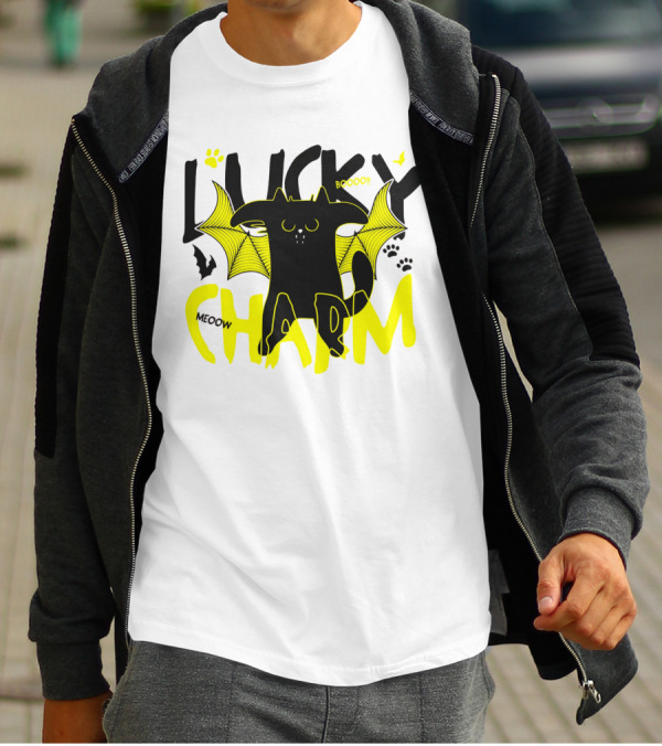 Lucky Charm Booo Meoow Bat Cat Halloween Paws T-Shirt