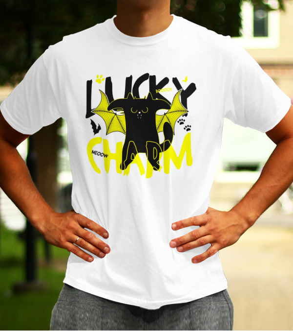Lucky Charm Booo Meoow Bat Cat Halloween Paws T-Shirt