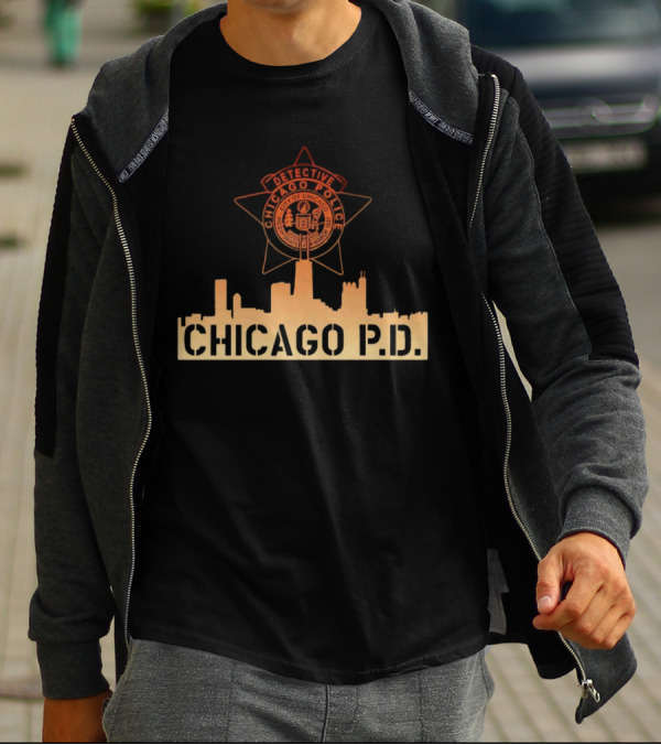 Chicago P.D. Detective Chicago Police Badge And City Skyline T-Shirt
