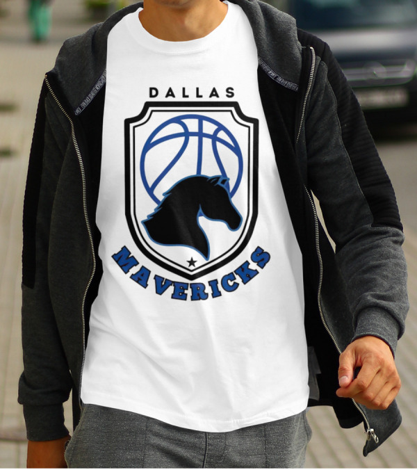 Dallas Mavericks Vintage NBA Basketball Logo Horse Emblem T-Shirt