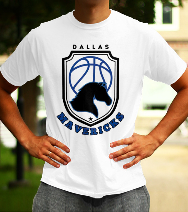 Dallas Mavericks Vintage NBA Basketball Logo Horse Emblem T-Shirt