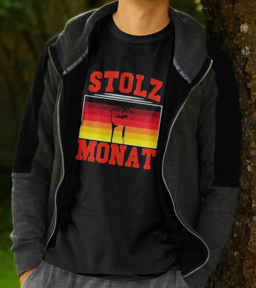 Stolz Monat Fist With German Flag Colors T-Shirt
