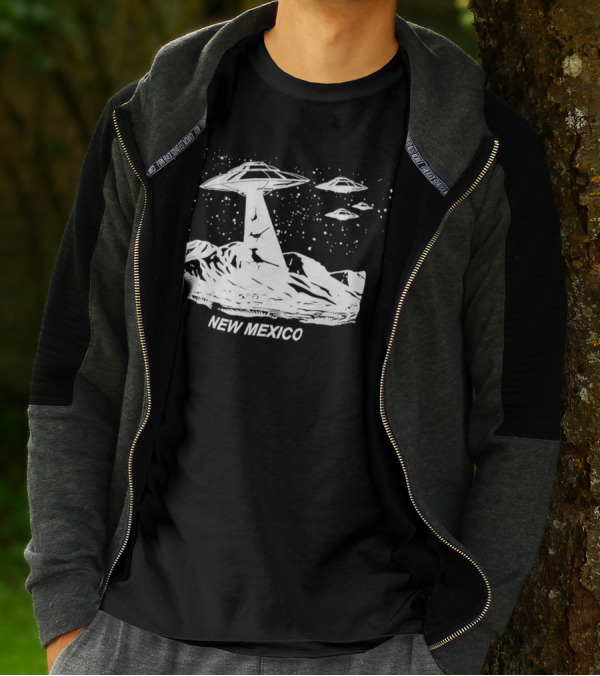 New Mexico UFOs And Aliens In Starry Sky Scene T-Shirt