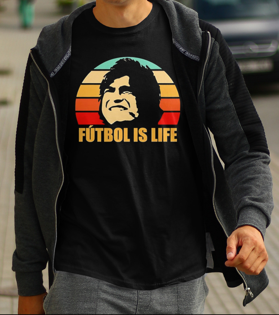 Fútbol Is Life Vintage Retro Sunset T-Shirt