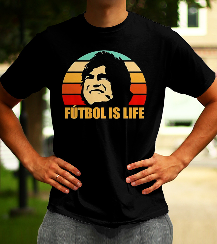 Fútbol Is Life Vintage Retro Sunset T-Shirt
