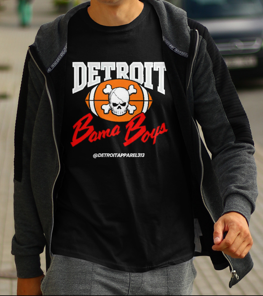 Detroit Bama Boys Skull Football @DetroitApparel313 T-Shirt