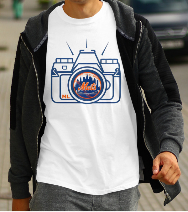 New York Mets Francisco Alvarez Marc Levine Camera T-Shirt