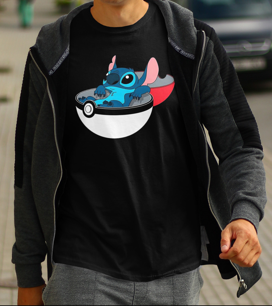 The Stitch Relaxing In Poké Ball Fusion Concept T-Shirt