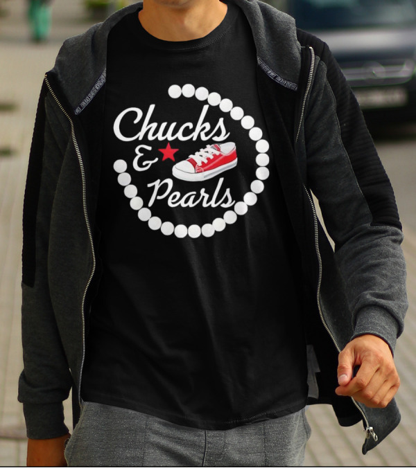 Chucks Pearls Red Sneaker Star T-Shirt
