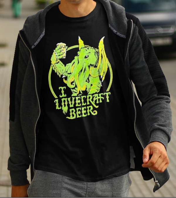 Cthulhu I Love Craft Beer Green Creature Holding Mug T-Shirt