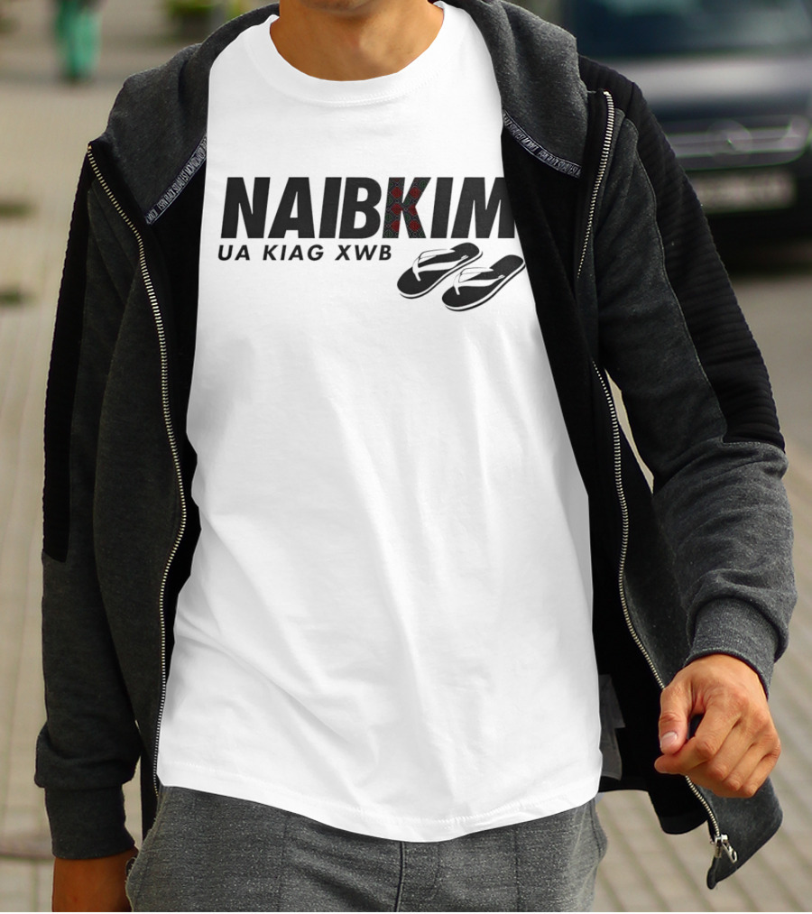 Naibkim Ua Kiag Xwb Floral K Sandals T-Shirt
