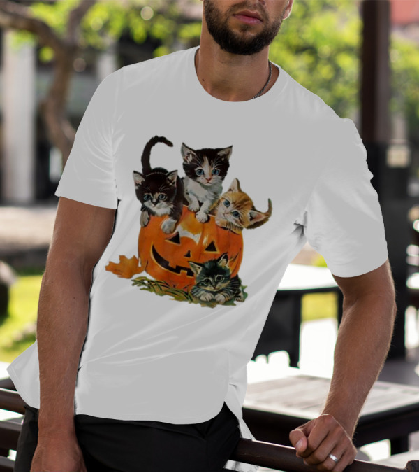 Vintage 90s Cat Pumpkin Halloween Spooky Season T-Shirt