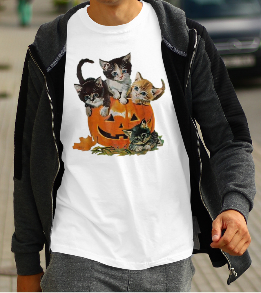 Vintage 90s Cat Pumpkin Halloween Spooky Season T-Shirt