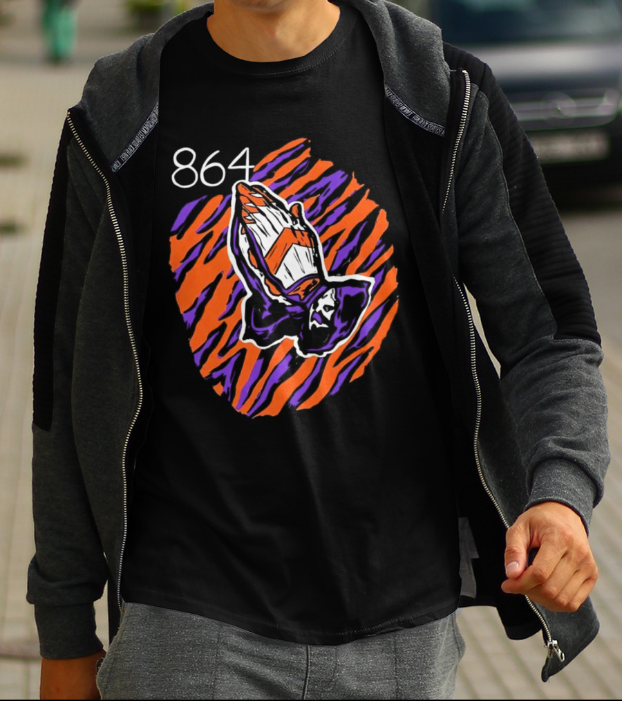 864 Clemson Tigers Praying Hands Football T-Shirt
