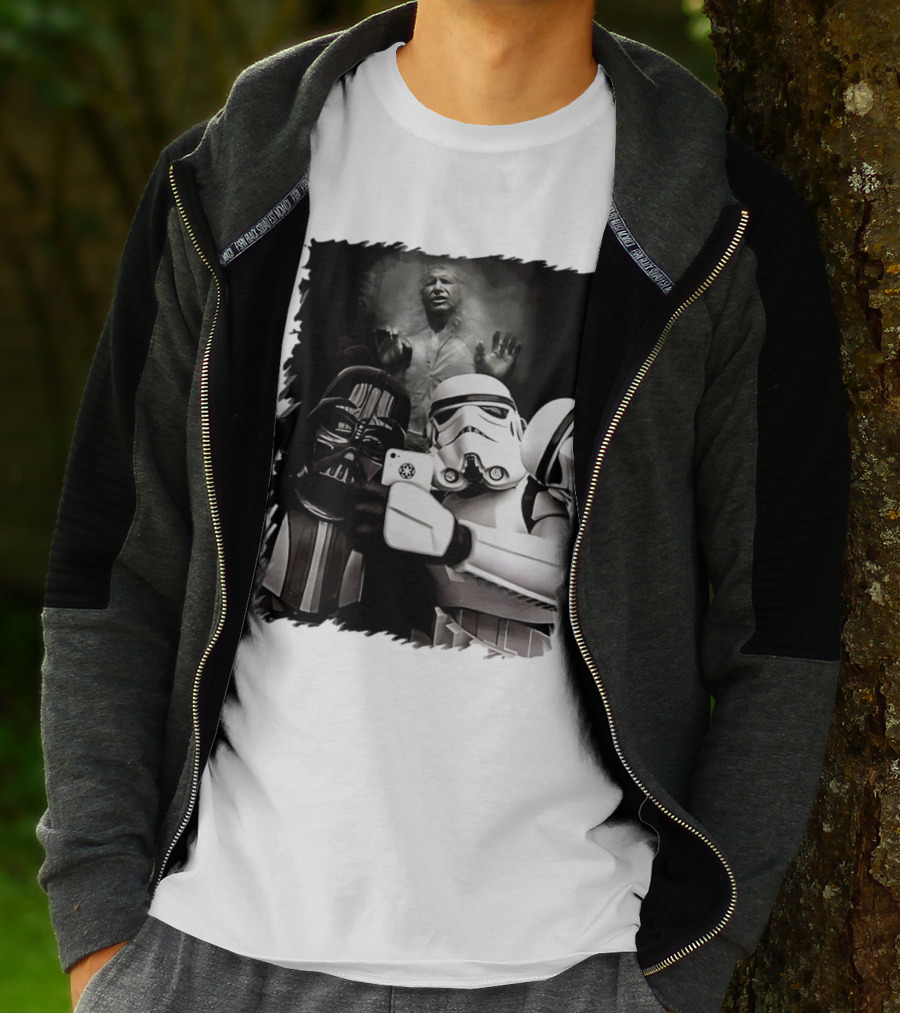 Star Wars Darth Vader And Stormtrooper Taking Selfie With Han Solo Frozen In Carbonite T-Shirt