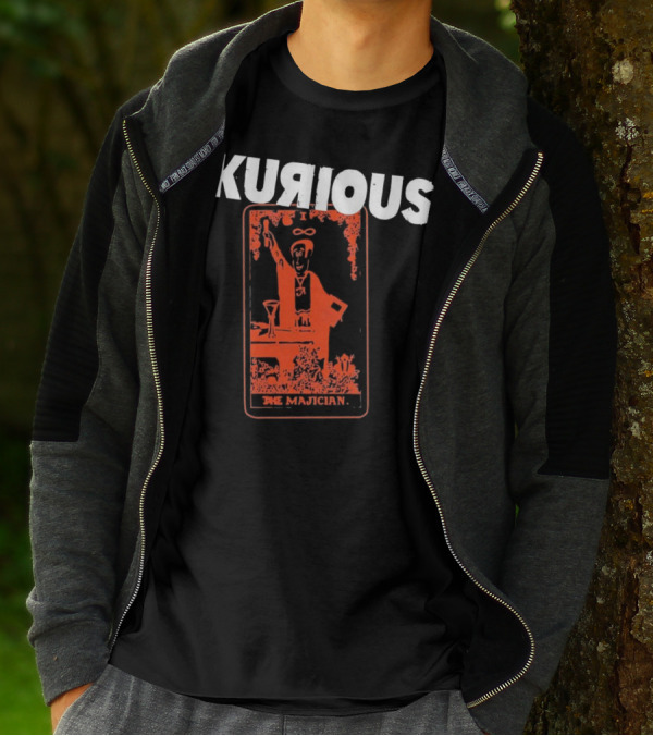 Kurious Gasdrawls The Majician Tarot Card T-Shirt