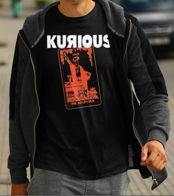 Kurious Gasdrawls The Majician Tarot Card T-Shirt