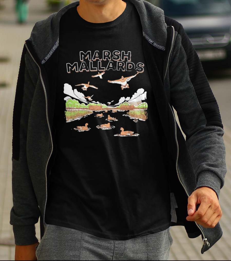MARSH MALLARDS HUNTING DUCK SCENE JUMBO ANIMALS T-Shirt