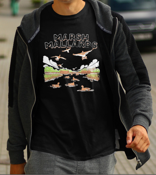 MARSH MALLARDS HUNTING DUCK SCENE JUMBO ANIMALS T-Shirt
