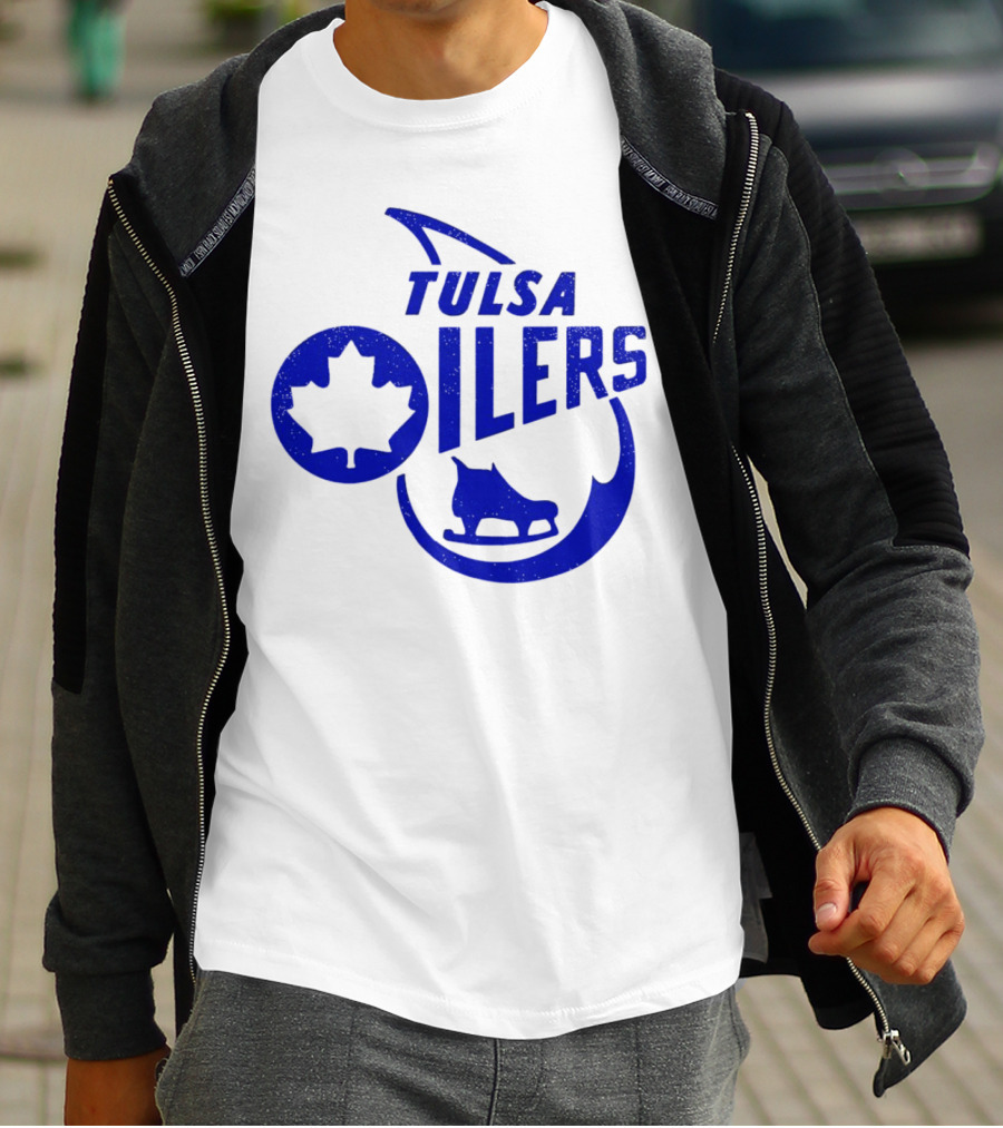 Tulsa Oilers 1982 Maple Leaf Ice Skate T-Shirt