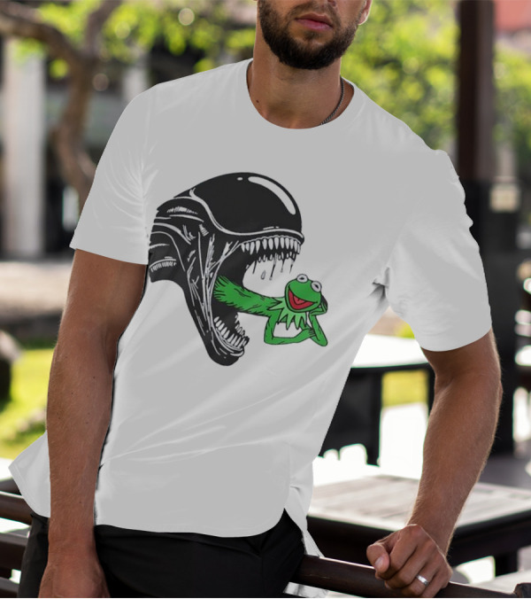 Alien Kermit Xenomorph Mashup Funny T-Shirt