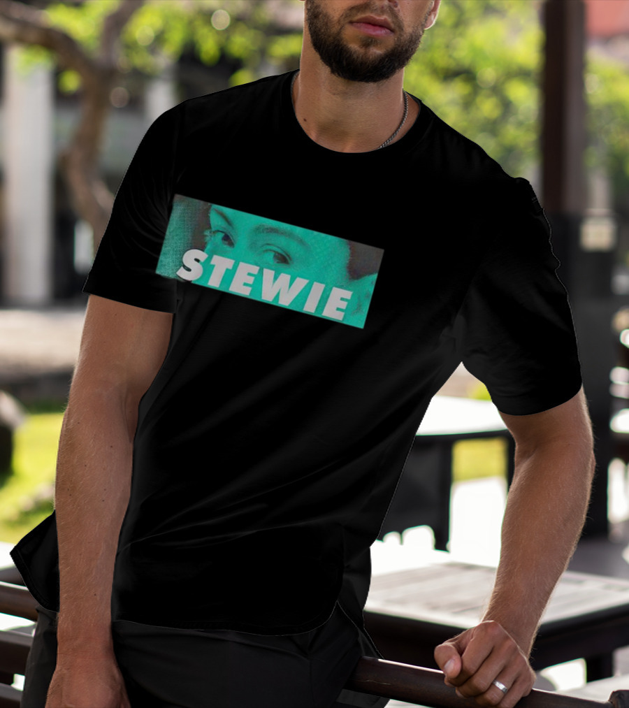 New York Liberty Breanna Stewart Stewie Eyes T-Shirt