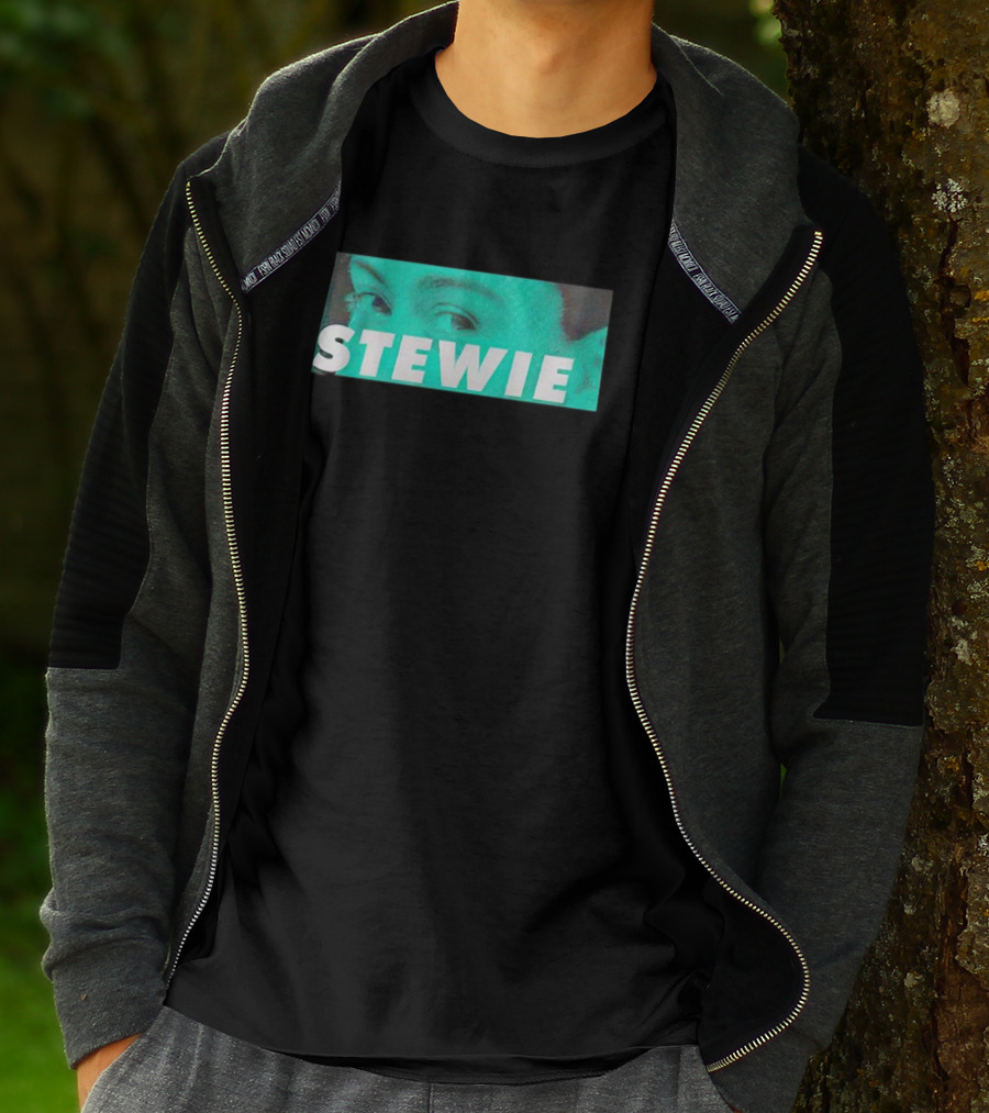 New York Liberty Breanna Stewart Stewie Eyes T-Shirt