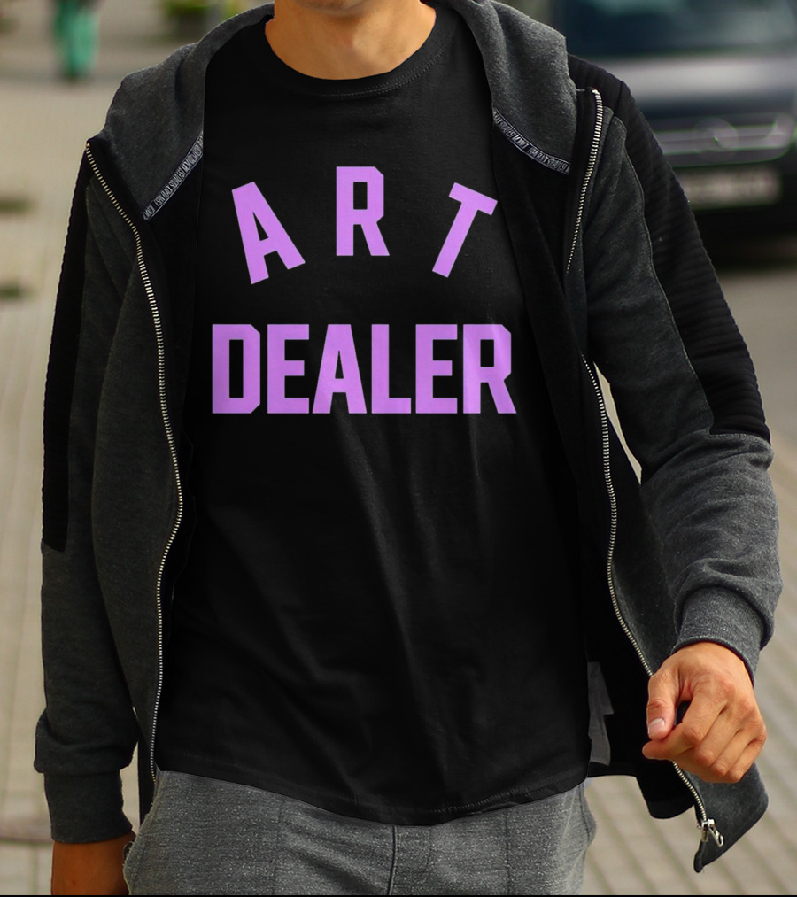 ART DEALER Classic Bold Typography T-Shirt
