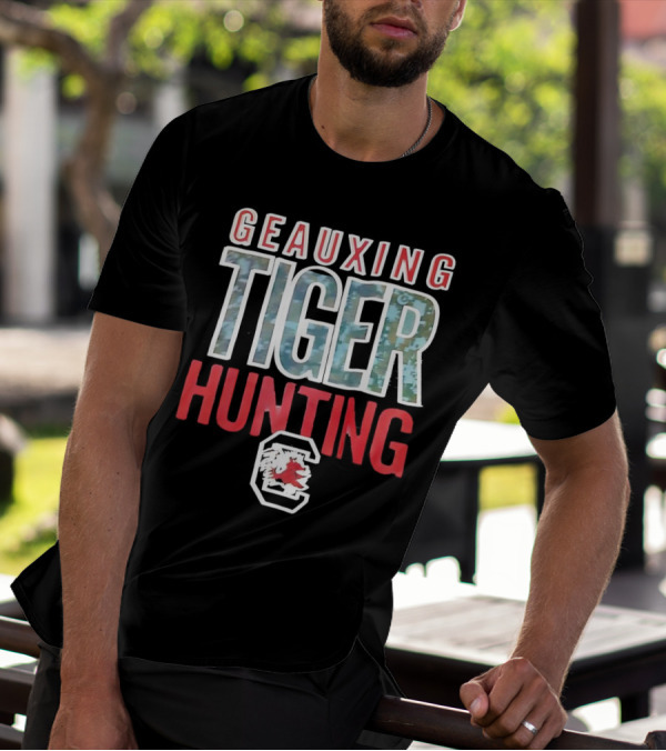 Geauxing Tiger Hunting South Carolina Gamecocks C T-Shirt