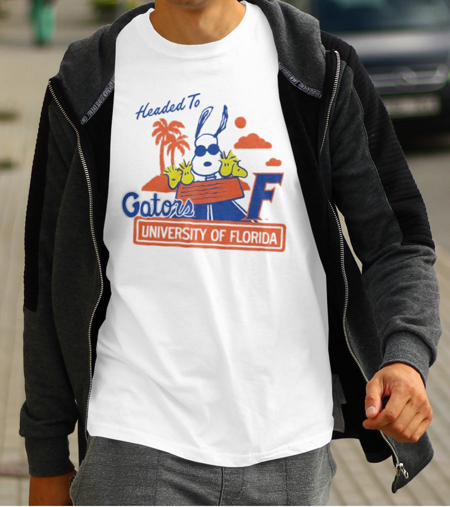 Headed To Gators University Of Florida Snoopy Woodstock Palm Trees Clouds T-Shirt