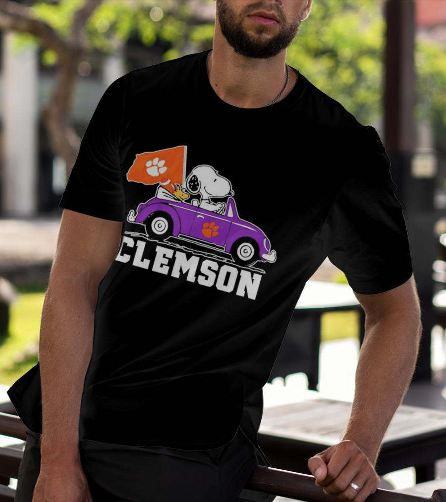 Snoopy And Woodstock In Purple Car With Clemson Flag T-Shirt