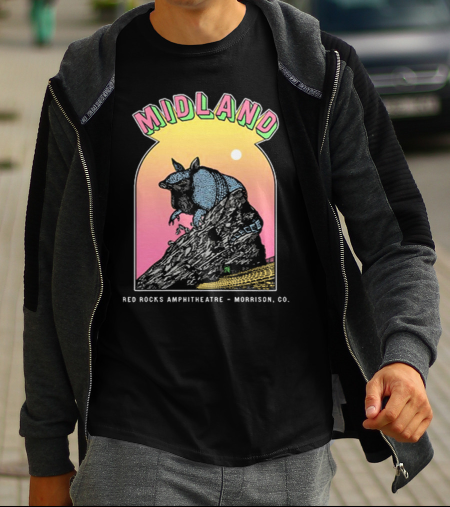 Midland Red Rocks Amphitheatre Armadillo Morrison CO T-Shirt
