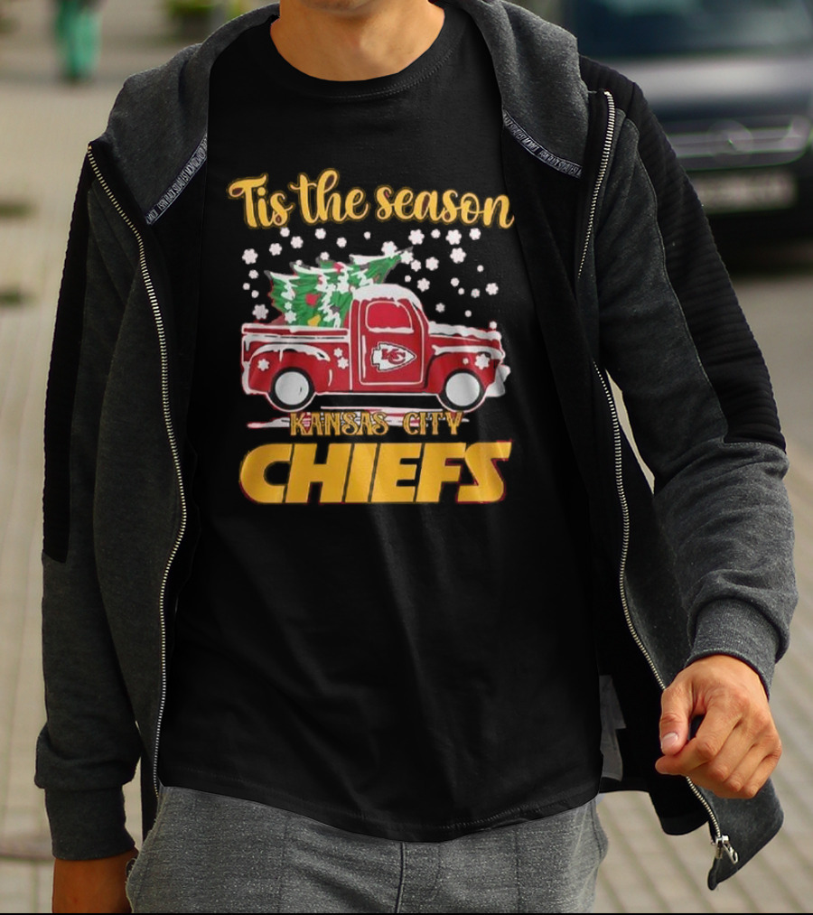 Tis The Season Kansas City Chiefs Christmas Truck Snowflakes T-Shirt